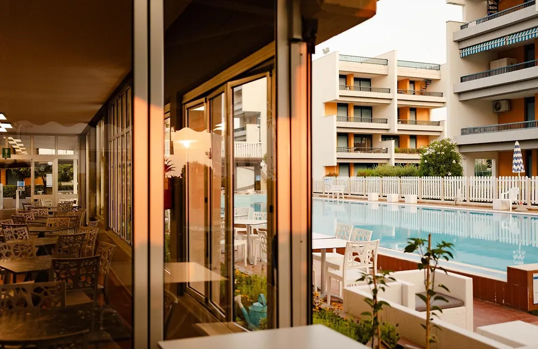 Hotel La Villa-1